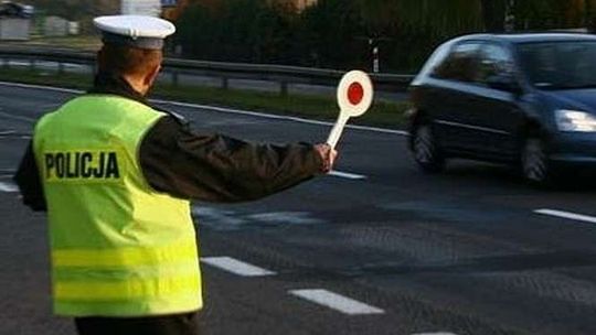 63 mandaty, jeden pijany kierowca, trzem zatrzymano prawo jazdy