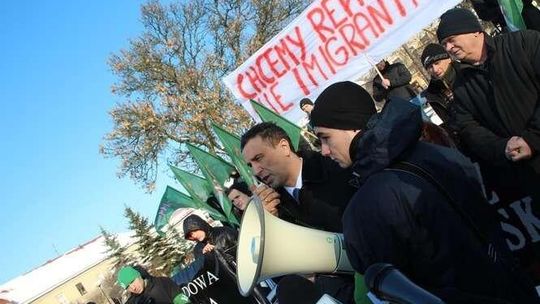 65 uchodźców z Grecji i 35 z Włoch przyjedzie nie do Białej Podlaskiej, tylko pod Warszawę