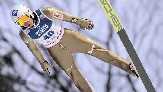 66 TCS. Pięciu Polaków w konkursie w Obersdorfie