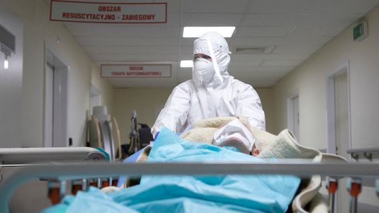 6789 nowych przypadków zakażenia koronawirusem w Polsce. Zmarło 389 chorych