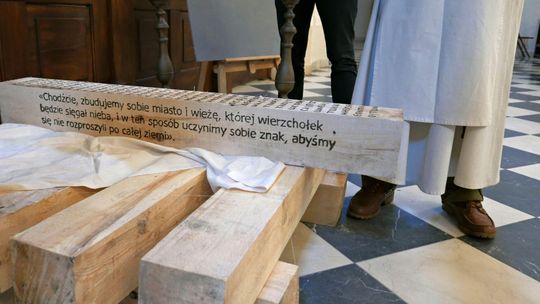 7 grzechów głównych. Niezwykła instalacja artystyczna w bazylice dominikanów w Lublinie