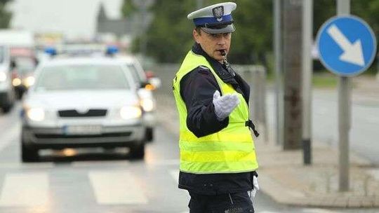 73-latek potrącił 16-latka na przejściu dla pieszych