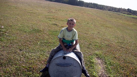 8-latek spędził noc w lesie. Opowiada jak dał sobie radę