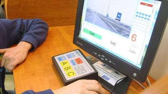 84 razy nie zdał egzaminu na prawo jazdy. Nadal próbuje. "Po 5 latach darzymy się wzajemną sympatią"