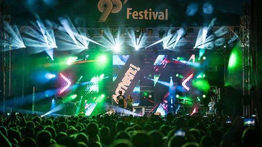 90' Festival On Tour: Hity lat 90-tych na lotnisku w Białej Podlaskiej 