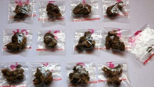 95 gramów marihuany w kieszeni. Wpadł bo mazał flamastrem