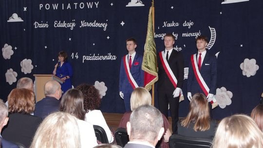 98 uczniów ze stypendiami starosty. Uroczysta gala w Poniatowej
