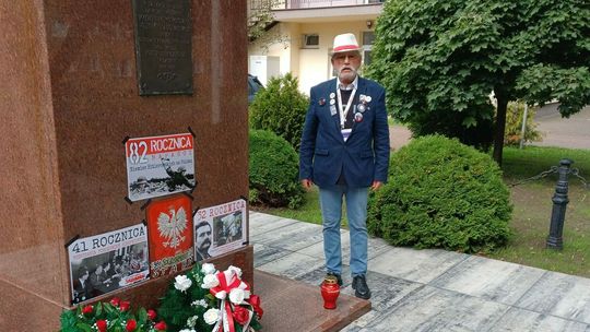 A to ci historia. Kto zabrał zdjęcia z pomnika?