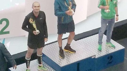 Adrian uwielbia biegać po schodach. Jedzie na mistrzostwa do Wiednia