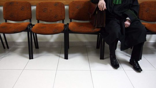 Adwokat z Lublina miał wyłudzić 200 tys. zł. Nadal pracuje