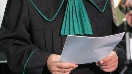 Adwokat z Lublina wyłudzał pieniądze? Zawieszony na trzy lata, ale może pracować