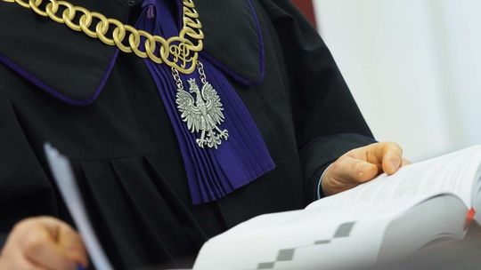 Afera w szkole w Rykach. Były dyrektor po latach usłyszał wyrok