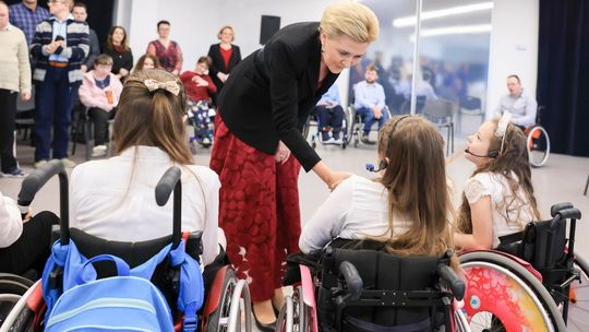 Agata Kornhauser-Duda odwiedziła niepełnosprawnych w Zamościu i Białobrzegach