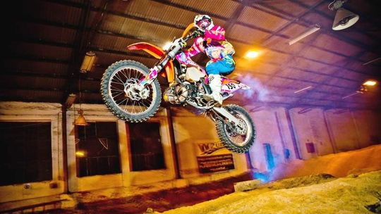 Agnieszka Smolińska kocha motocross. "Jak coś robić, to na pełnym gazie"