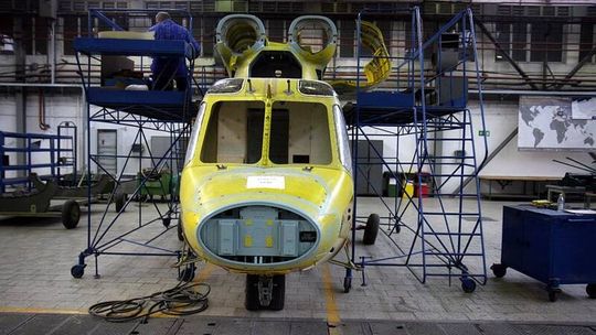 AgustaWestland skupuje akcje