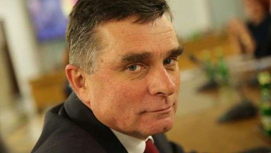 Akcja Demokracja: Zadzwoń do posła PiS i powiedz, że nie chcesz łamania Konstytucji