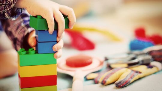 Akcja na zamojskim osiedlu. Podziel się zabawkami z maluchami