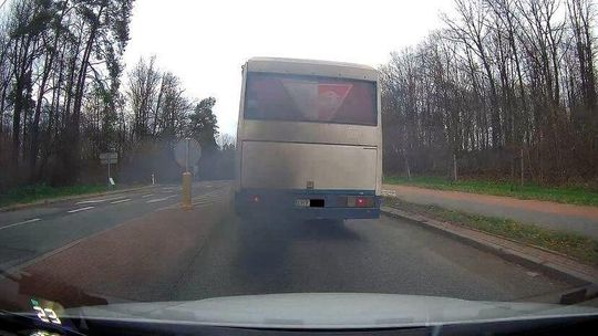 Akcja smog. Policja zatrzymuje "kopciuchy" i zabiera dowody rejestracyjne