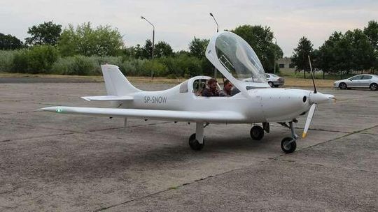 Akrobacje, loty i szybowce. Lotnisko w Białej Podlaskiej wraca do życia 