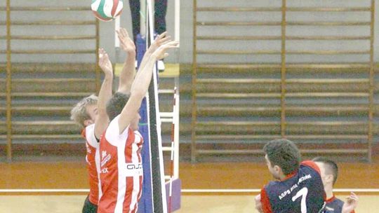 AKS Rzeszów - Avia Świdnik 3:1, Politechnika Lubelska – Fart II Kielce 0:3