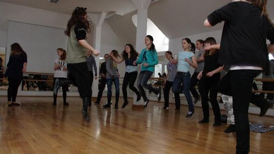 Aktorzy z \"Gardzienic\" szkolili młodzież z Krasnegostawu