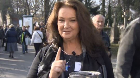 Aktorzy zbierają pieniądze na zabytkowe cmentarze (wideo)