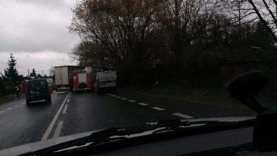 Al. Kraśnicka: Wypadek pod miastem opóźnia miejskie autobusy