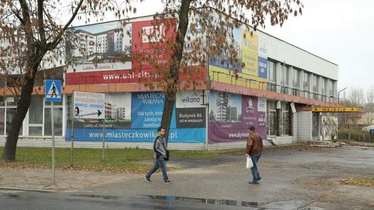 Al. Zygmuntowskie: Chętnych na budynek nie ma, a cena ani drgnie
