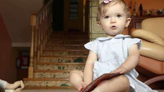 Albo operacja, albo protezy. Julka z Lubartowa czeka na pomoc