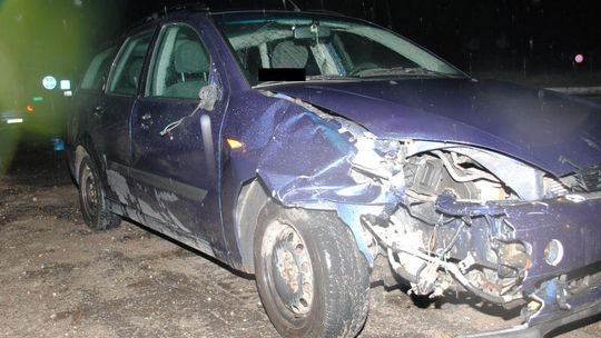 Aleksandrów: Potrącił rowerzystę i uciekł. Ofiara zmarła