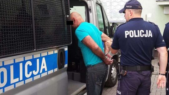 Alkohol, bójka i tragiczny finał. Dwie osoby aresztowane w związku ze śmiertelnym pobiciem