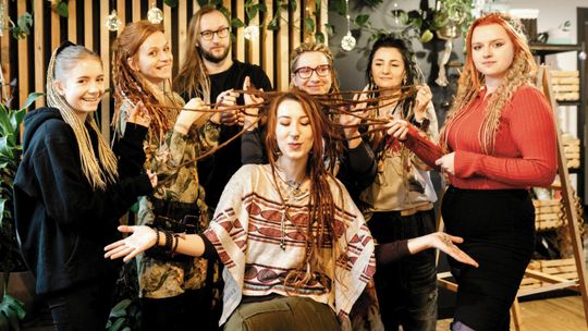 Alternatywne fryzury z Lublina. Klienci przyjeżdżają z całej Polski