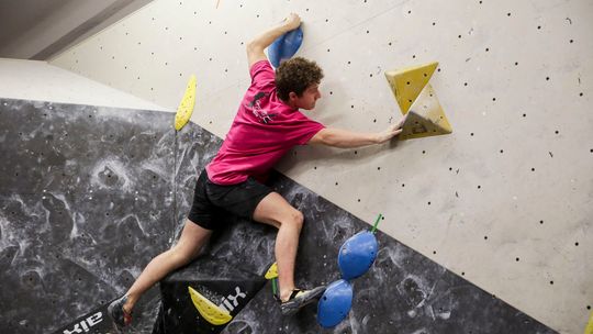 Amatorzy i profesjonaliści mogą się sprawdzić w Zimowej Lidze Boulderowej we wspinaczce