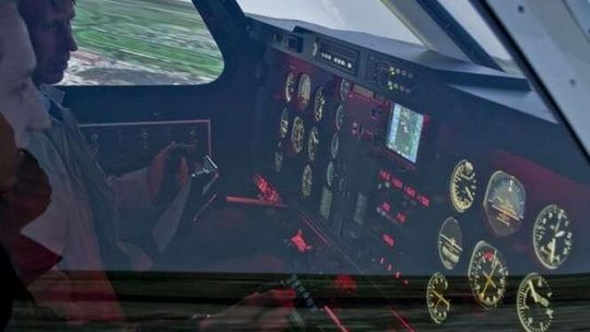 Ambitne plany uczelni. Zbuduje betonowy pas startowy na lotnisku, podwoi liczbę studentów