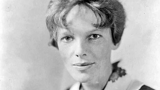 Amelia Earhart – kobieta, która pierwsza przeleciała nad Atlantykiem