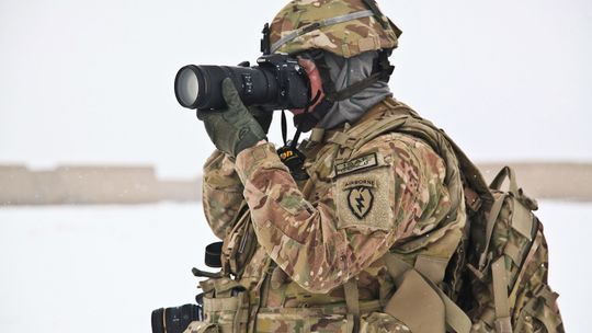 „Amerykański żołnierz” omotał kolejną kobietę