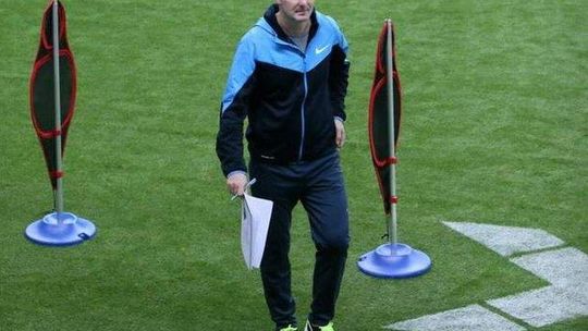 Andrzej Juskowiak: Napastnik musi umieć grać tyłem do bramki (wideo)