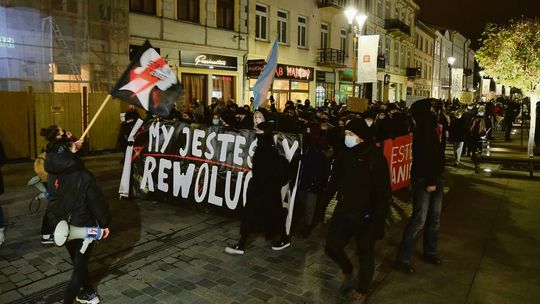 "Ani jednej więcej". Manifestacja w Lublinie po śmierci ciężarnej pani Doroty z Nowego Targu