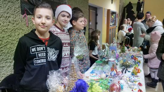 "Anioły Karoli". Uczniowie SP nr 16 w Lublinie po raz kolejny zorganizowali akcję charytatywną