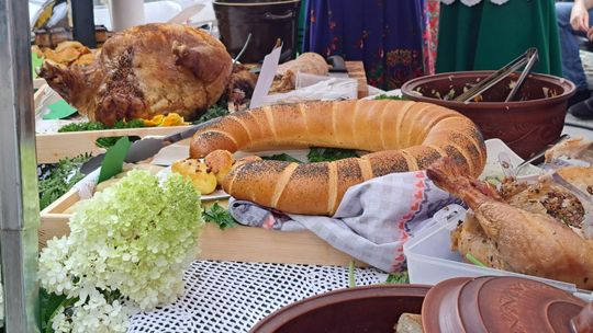 "Annowanie" i powiatowa "Bitwa regionów" w Lubartowie