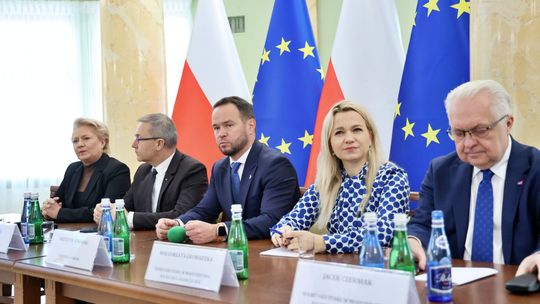 Aplikacja suszowa do poprawki? Rolnicy zgłosili tysiące wniosków na Lubelszczyźnie