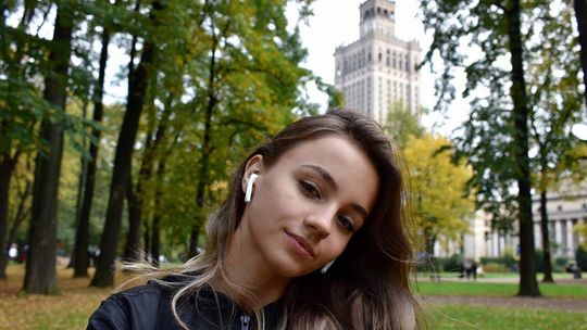 Apple AirPods – słuchawki, które zmieniły sposób słuchania muzyki