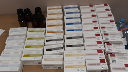 Apteka w bagażu - specyfiki zatrzymane na granicy