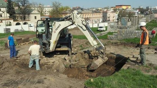 Archeolodzy kopią na terenie przyszłego centrum handlowego. Potem ma ruszyć budowa