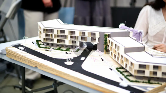 Architektura bez złudzeń: między wizją a kompromisem