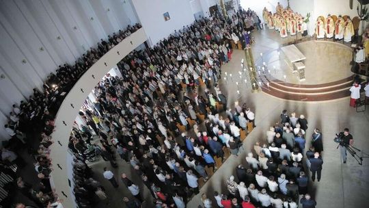 Arcybiskup konsekrował kościół w Lublinie. Po 22 latach istnienia parafii [zdjęcia]