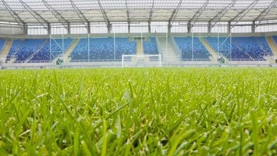 Arena Lublin: Murawa niszczeje, a Euro za pasem