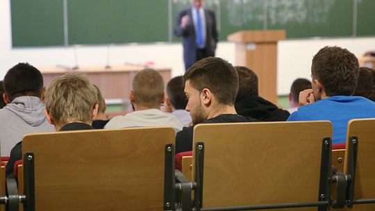 ARiMR obiecuje: Pomożemy studentom z kredytem