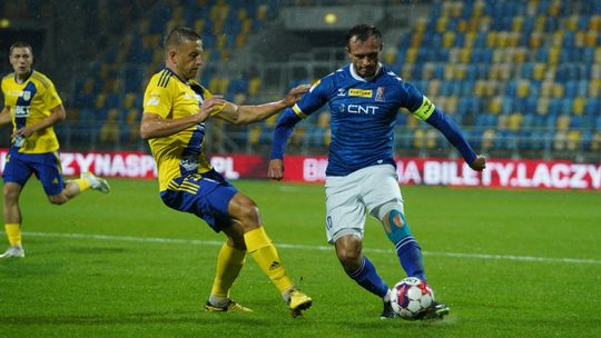 Arka Gdynia wyraźnie lepsza od Motoru, czwarta porażka z rzędu drużyny Goncalo Feio