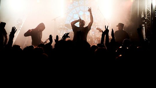 Armia zagra Legendę